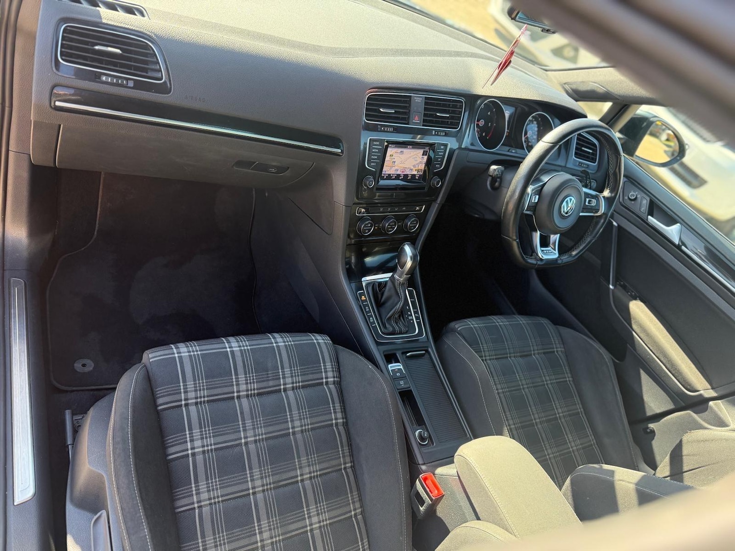 Used Volkswagen Golf 2015 for sale - 78046695: Photo 9