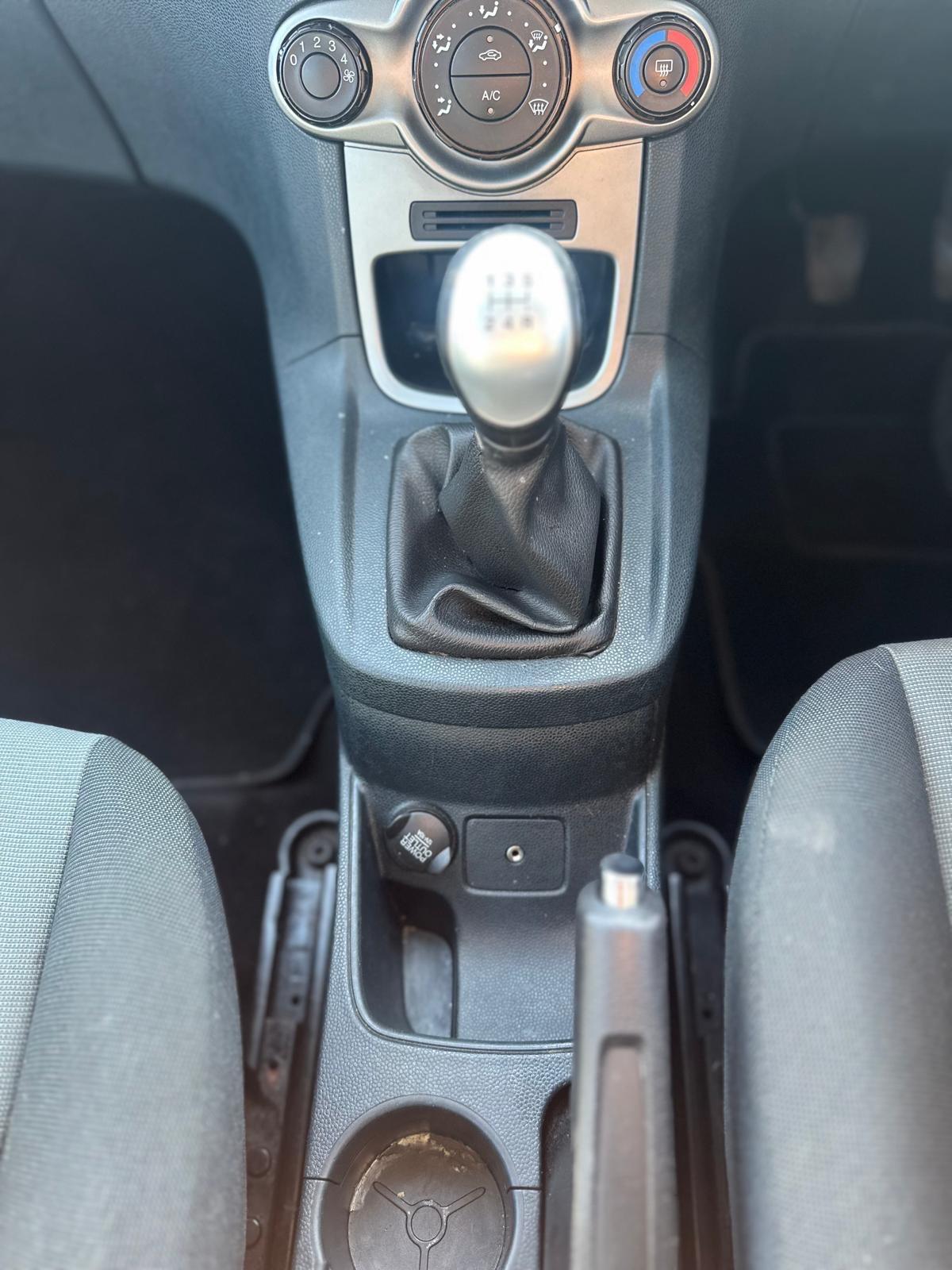 Used Ford Fiesta 2010 for sale - 77738528: Photo 22