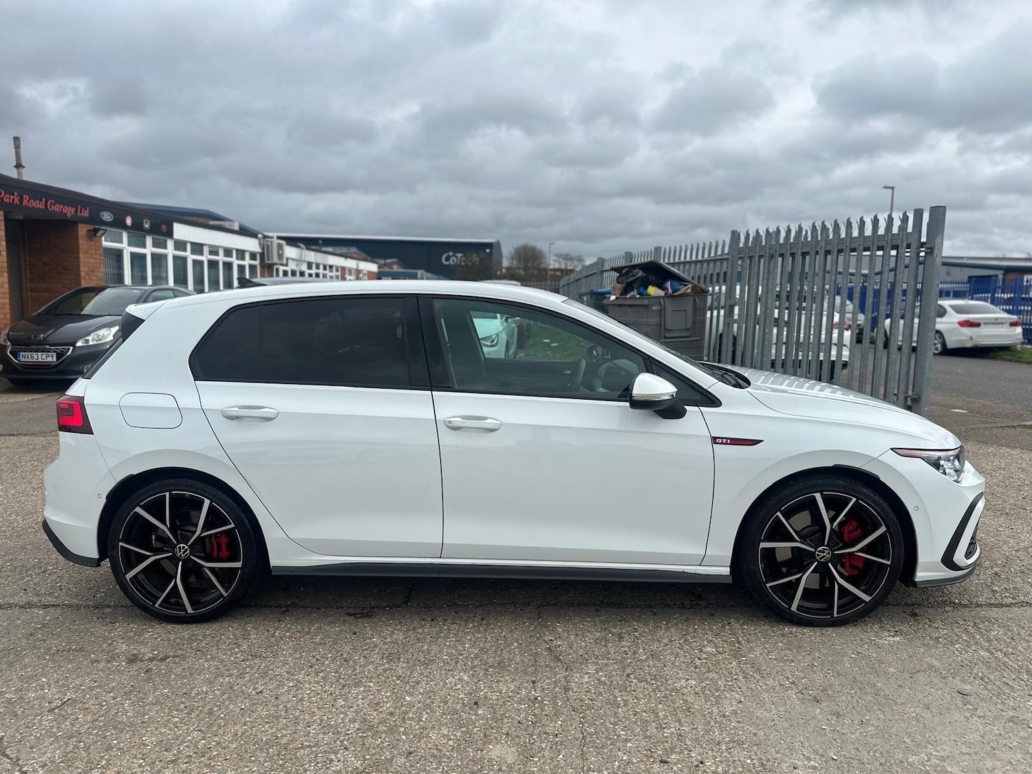 Used Volkswagen Golf for sale - 77794355: Photo 2