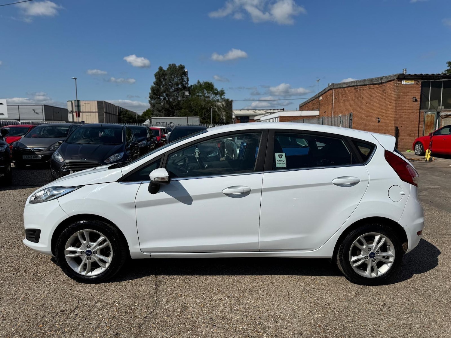 Used Ford Fiesta 2017 for sale - 76440847: Photo 6