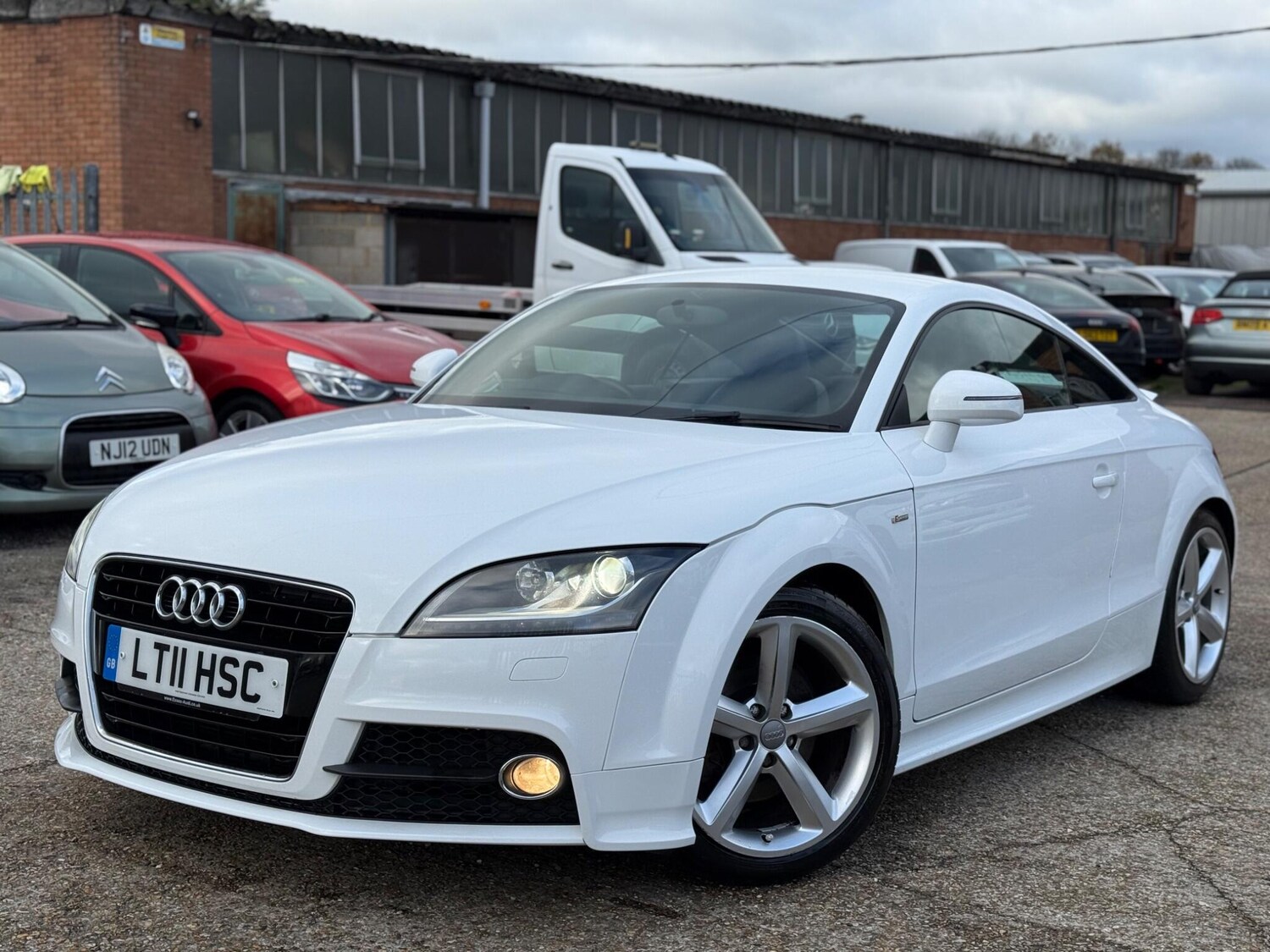 Used Audi TT 2011 for sale - 76620240: Photo 7