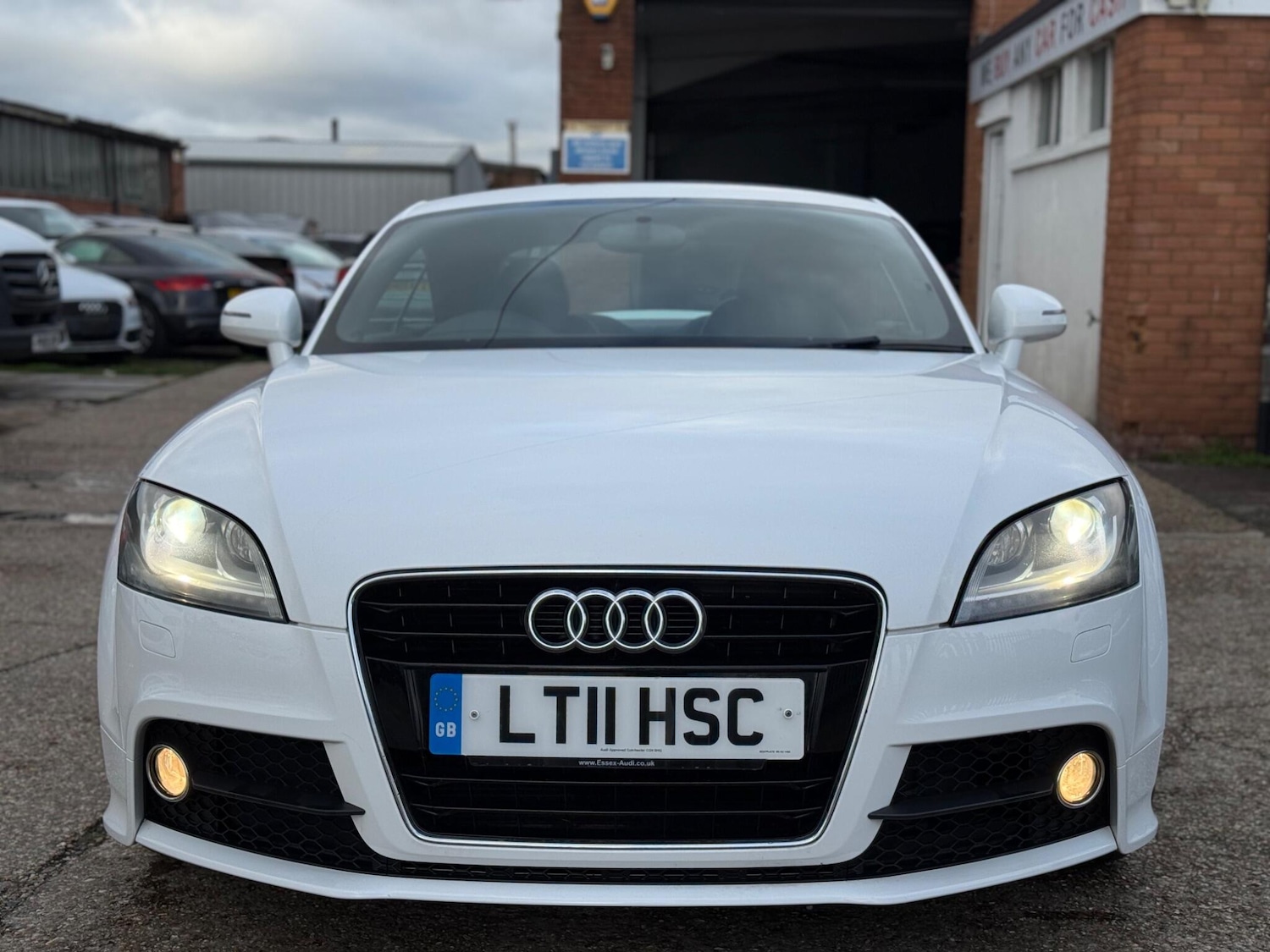 Used Audi TT 2011 for sale - 76620240: Photo 8