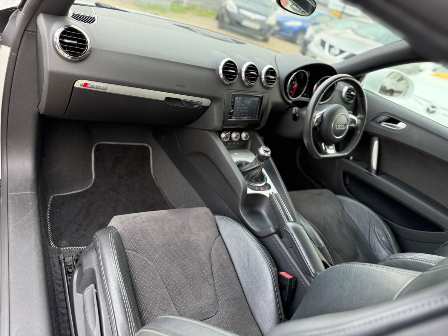 Used Audi TT 2011 for sale - 76620240: Photo 9