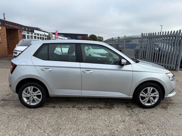 Used Skoda Fabia 2018 for sale - 76240068: Photo 2