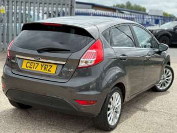 Used Ford Fiesta 2017 for sale - 75119442: Photo