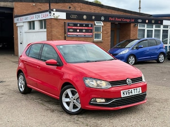 Used Volkswagen Polo 2014 for sale - 79092645: Photo