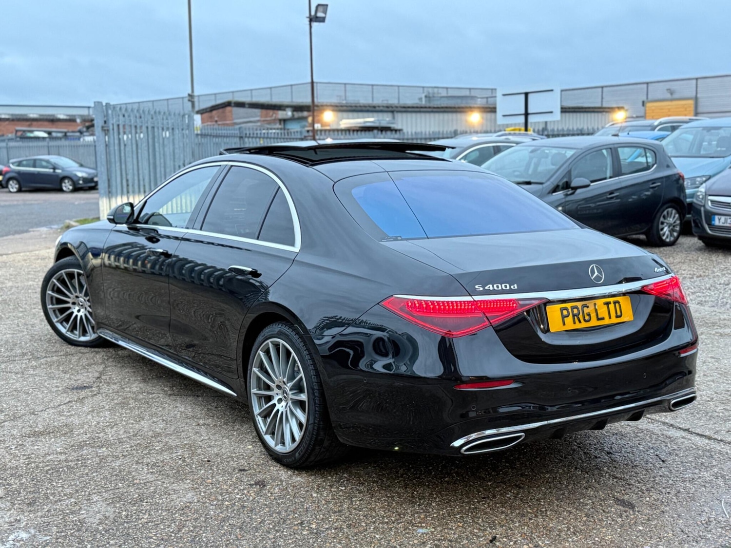 Used Mercedes-Benz S Class for sale - 76886762: Photo 2