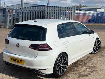 Used Volkswagen Golf 2016 for sale - 79441564: Photo