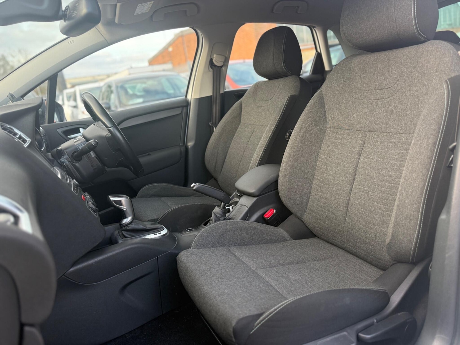 Used Citroen C4 2016 for sale - 77074381: Photo 11