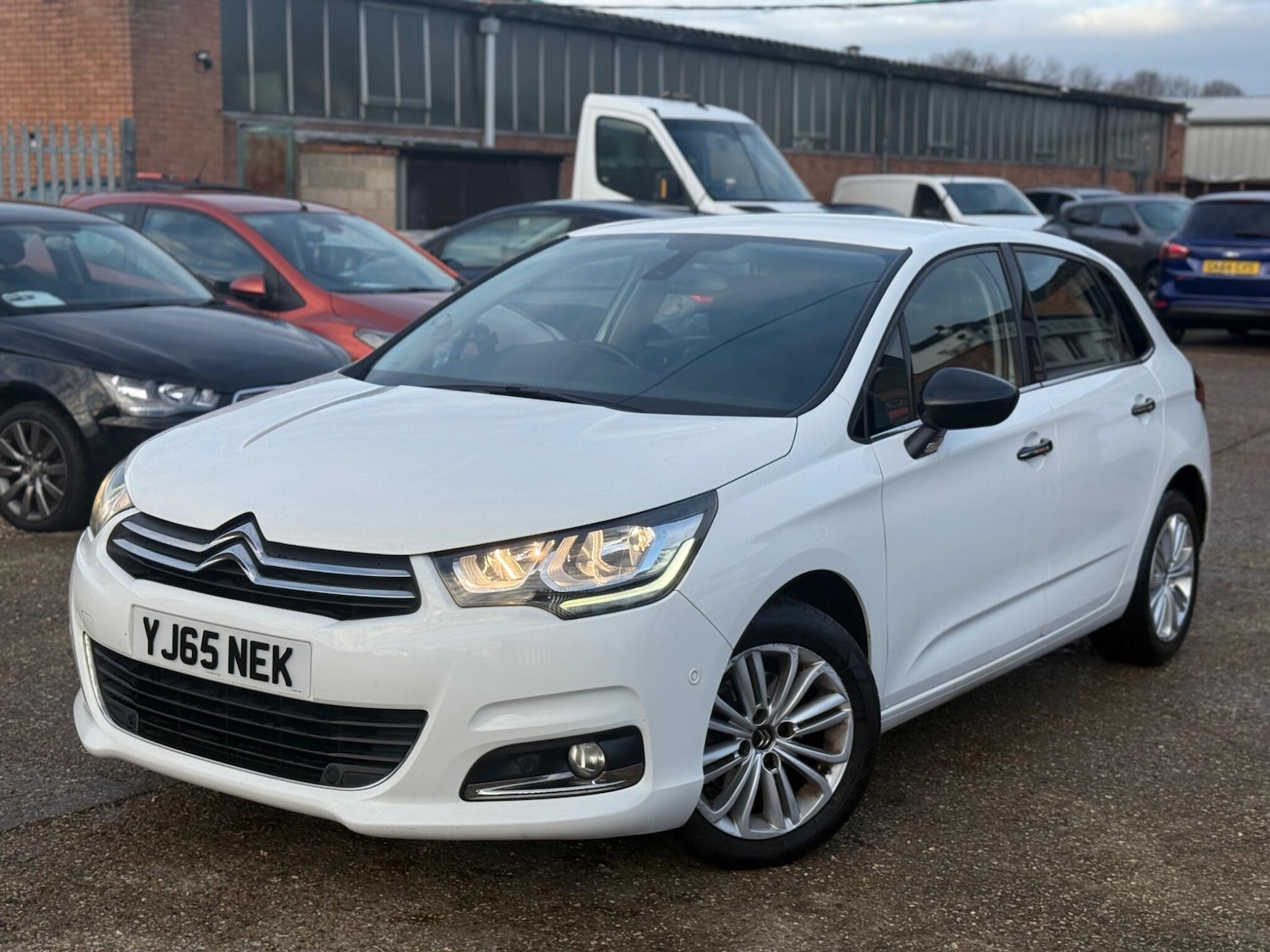 Used Citroen C4 2016 for sale - 77074381: Photo 7