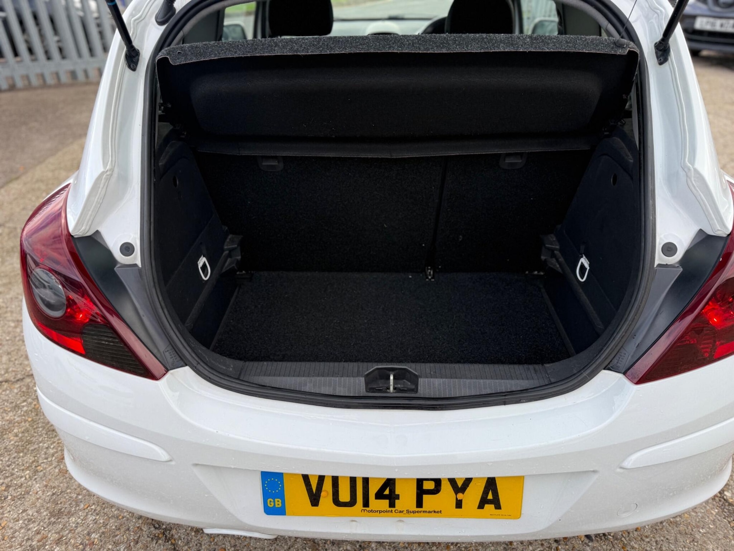 Used Vauxhall Corsa 2014 for sale - 76521909: Photo 9