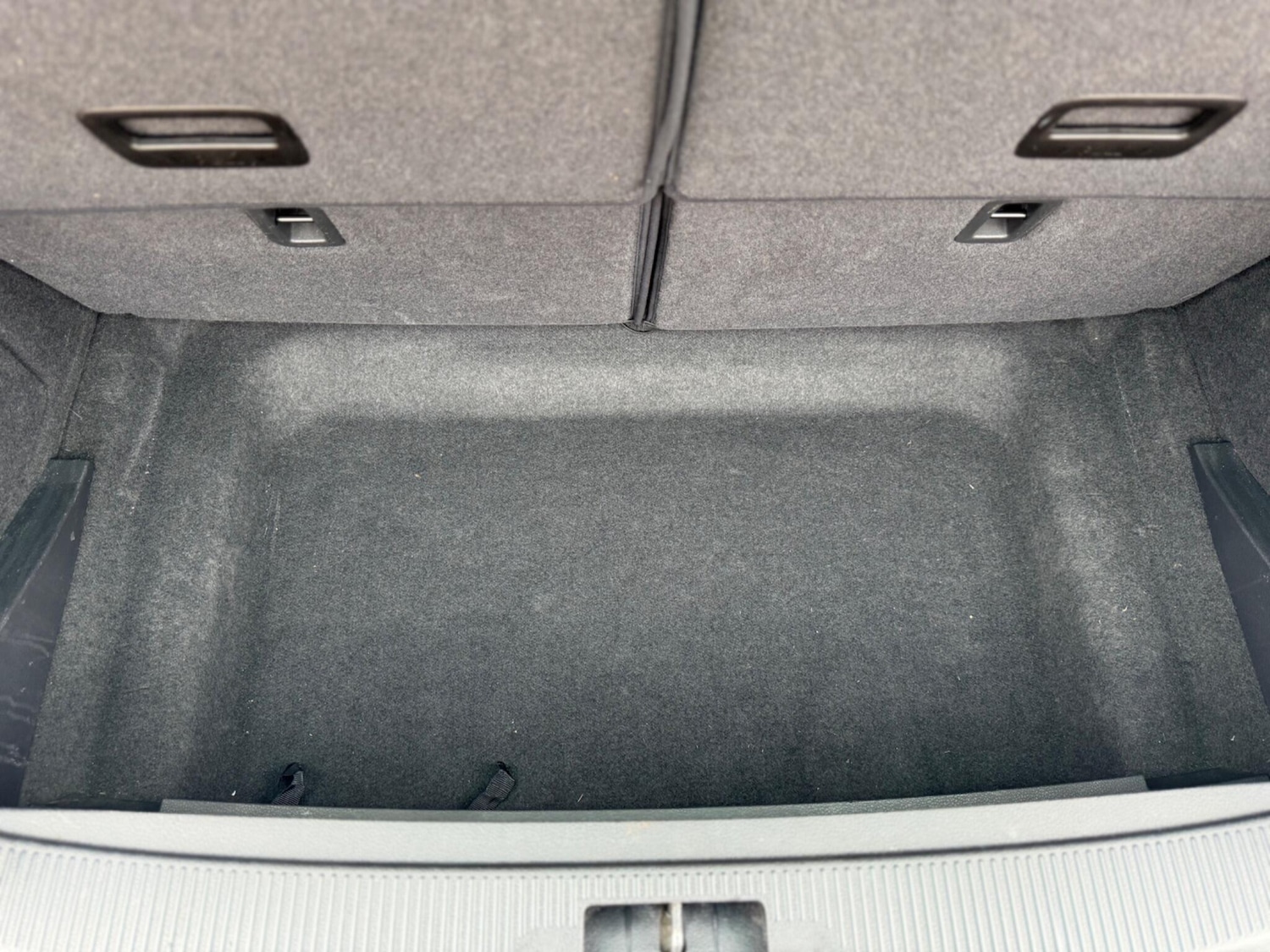 Used Volkswagen Sharan for sale - 77016011: Photo 40