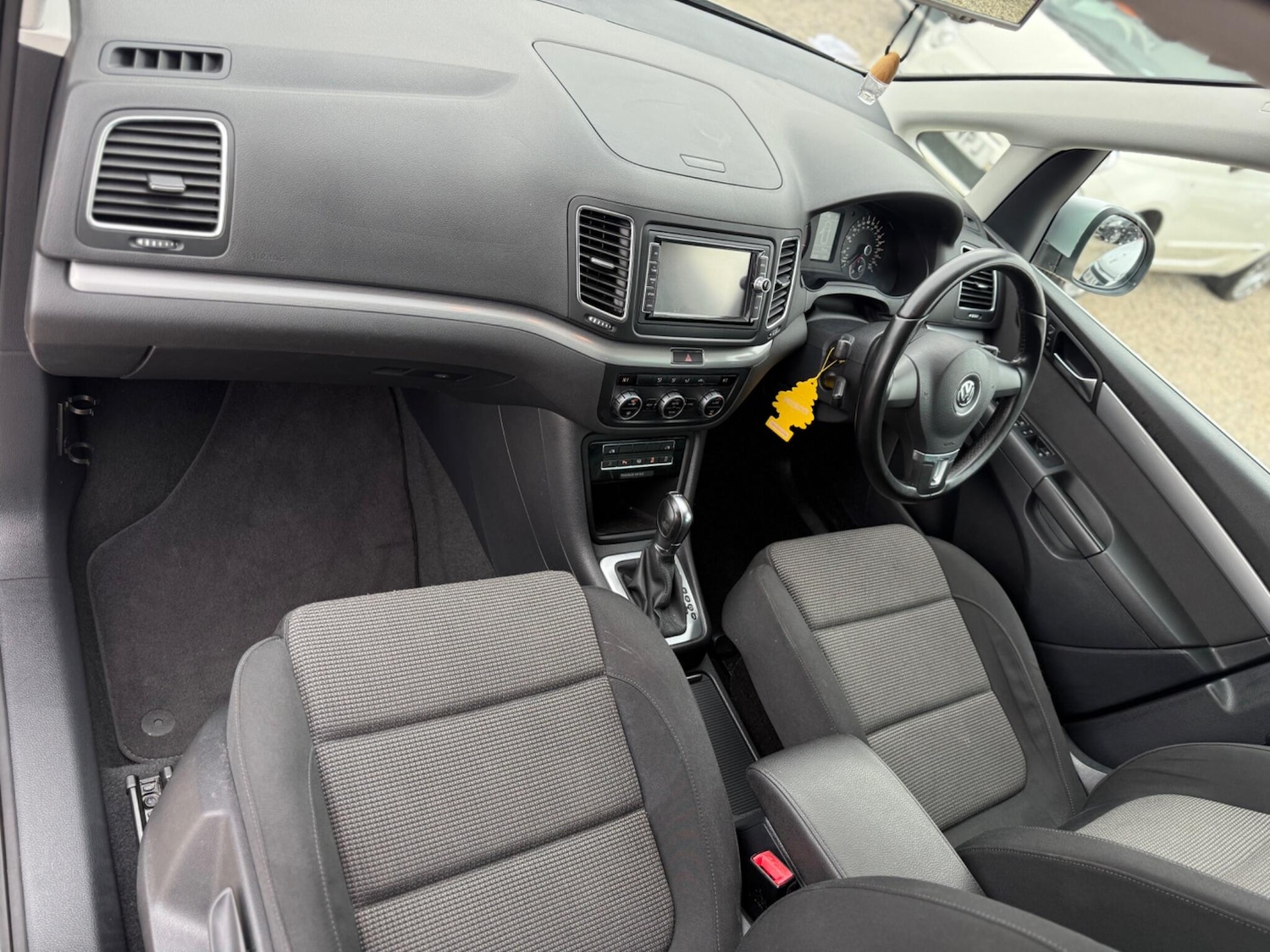 Used Volkswagen Sharan for sale - 77016011: Photo 9