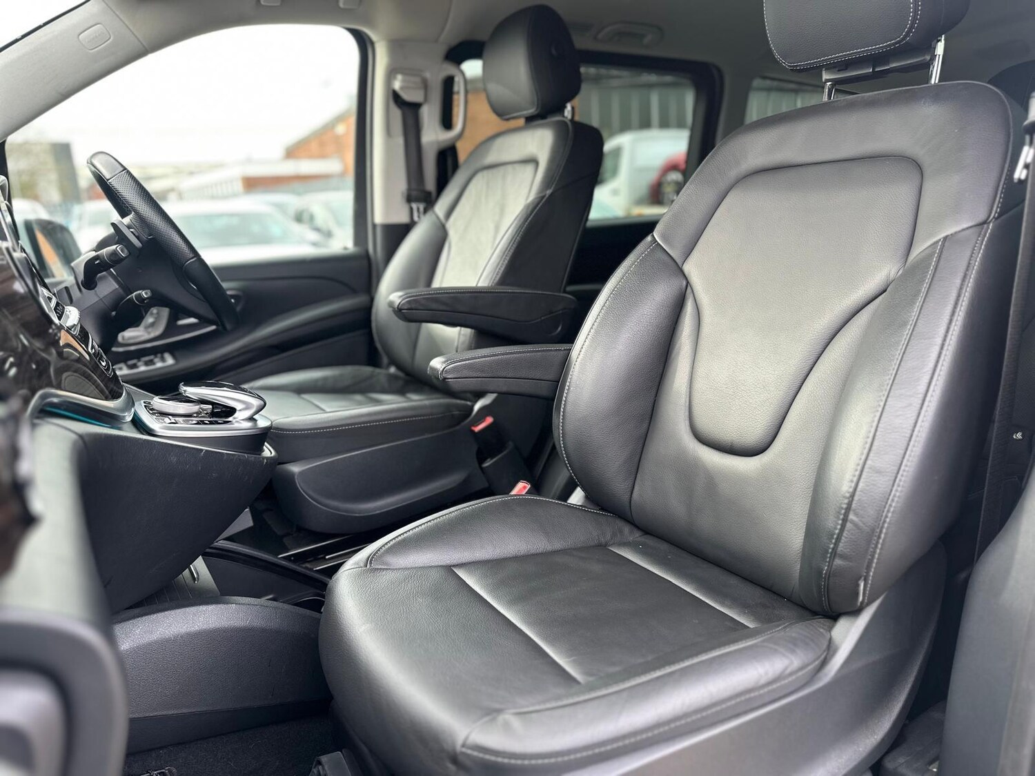 Used Mercedes-Benz V-Class for sale - 77586906: Photo 14