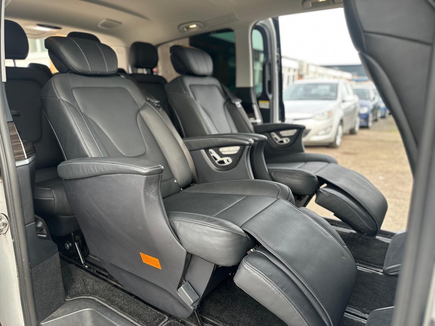 Used Mercedes-Benz V-Class for sale - 77586906: Photo 27