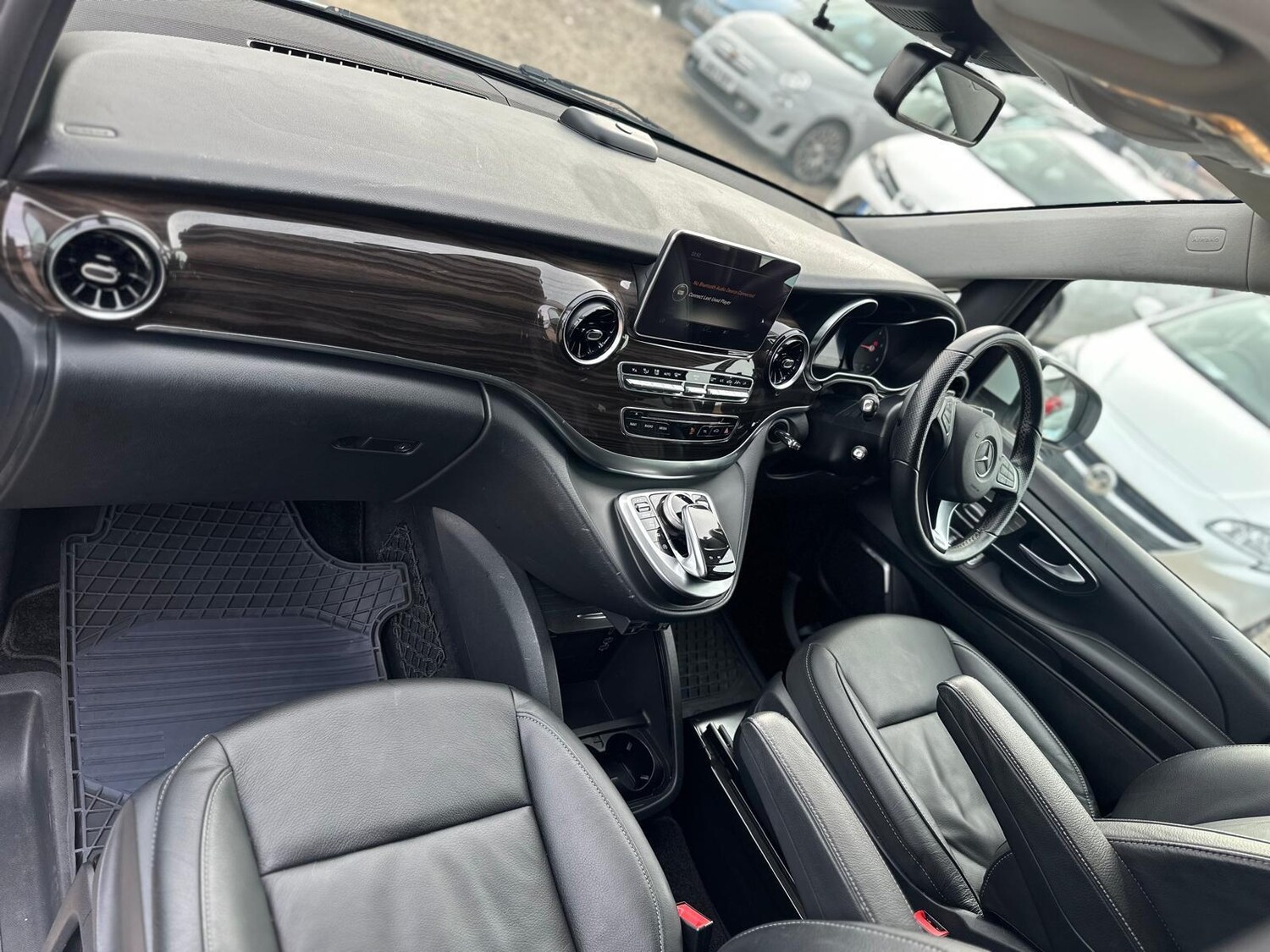 Used Mercedes-Benz V-Class for sale - 77586906: Photo 9