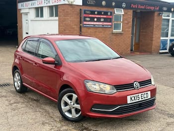 Used Volkswagen Polo 2015 for sale - 79426624: Photo