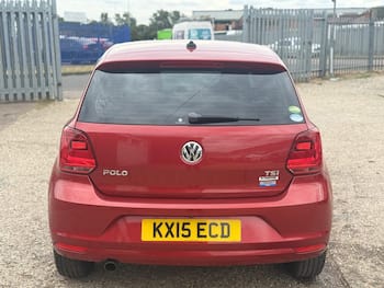 Used Volkswagen Polo 2015 for sale - 79426624: Photo