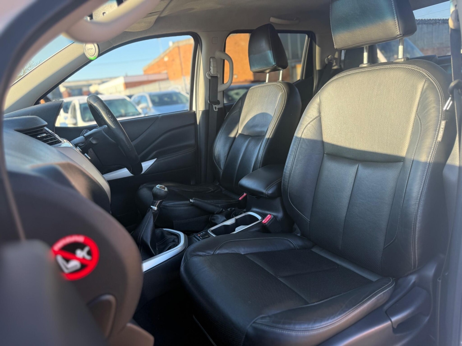 Used Nissan Navara 2016 for sale - 77131964: Photo 11