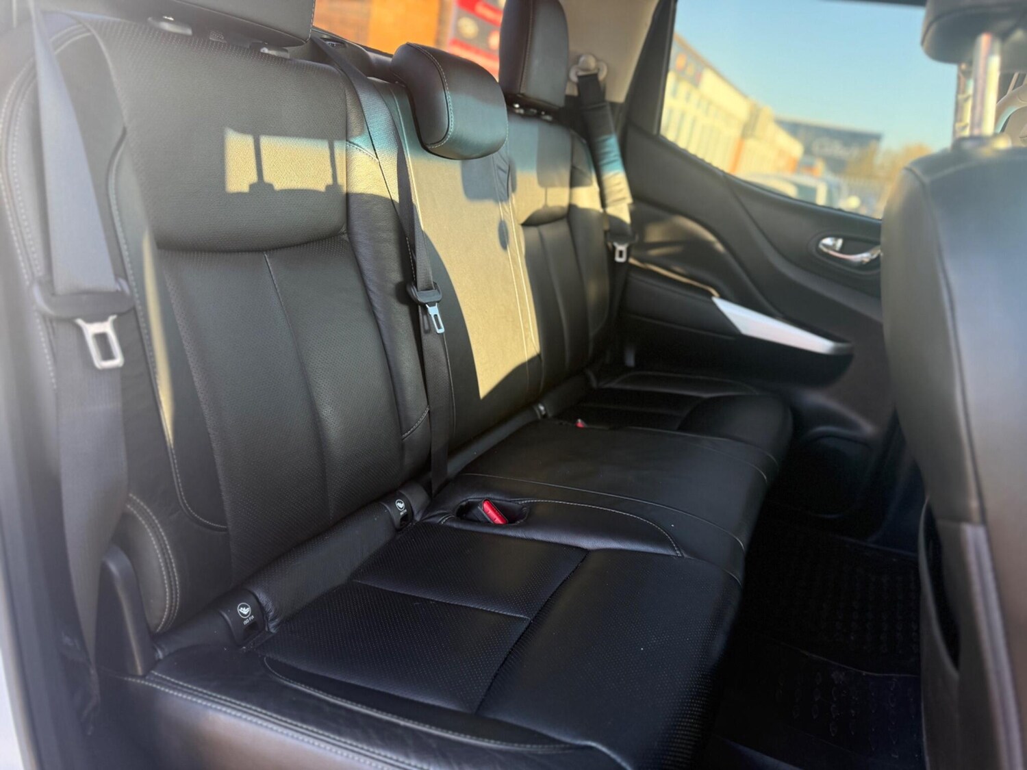 Used Nissan Navara 2016 for sale - 77131964: Photo 21