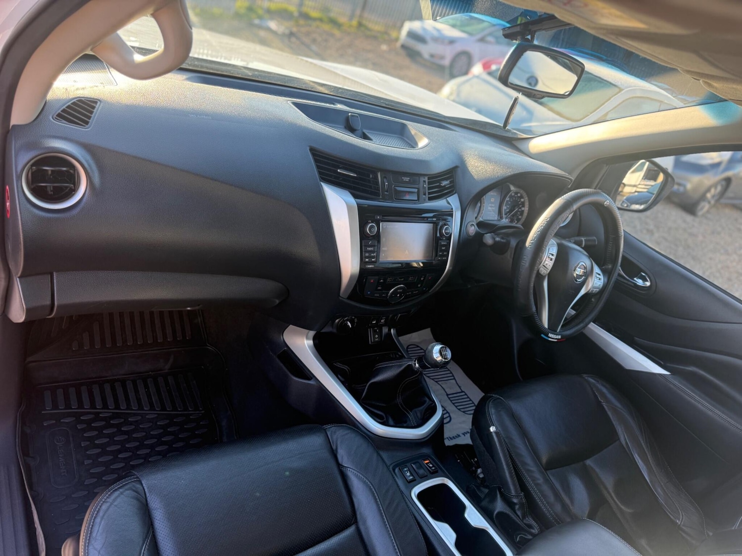 Used Nissan Navara 2016 for sale - 77131964: Photo 9