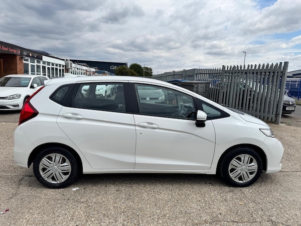 Used Honda Jazz 2019 for sale - 75635403: Photo 2