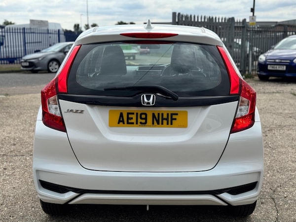 Used Honda Jazz 2019 for sale - 75635403: Photo 4