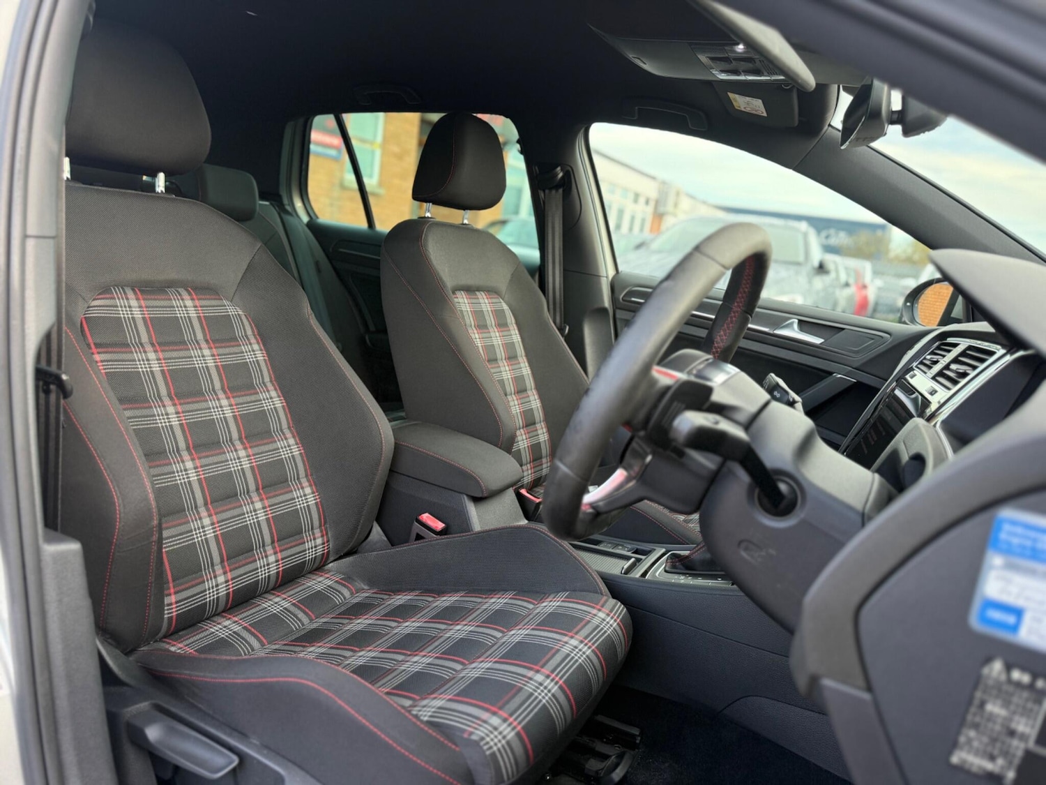 Used Volkswagen Golf for sale - 76832548: Photo 13