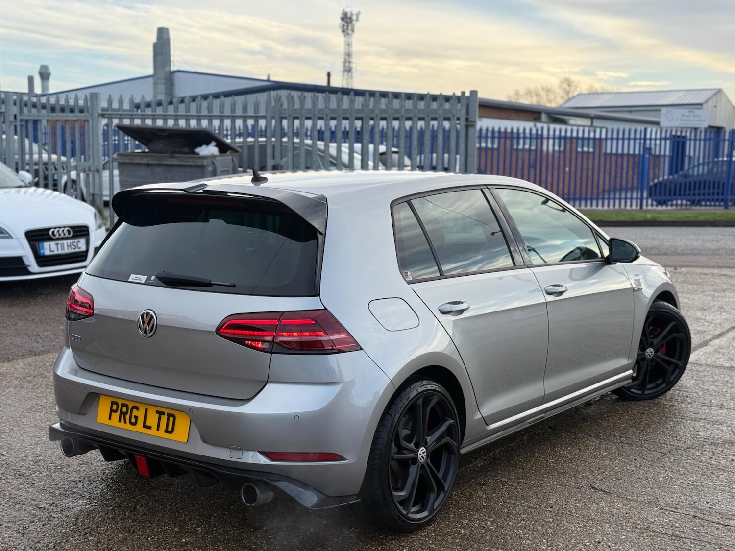 Used Volkswagen Golf for sale - 76832548: Photo 3