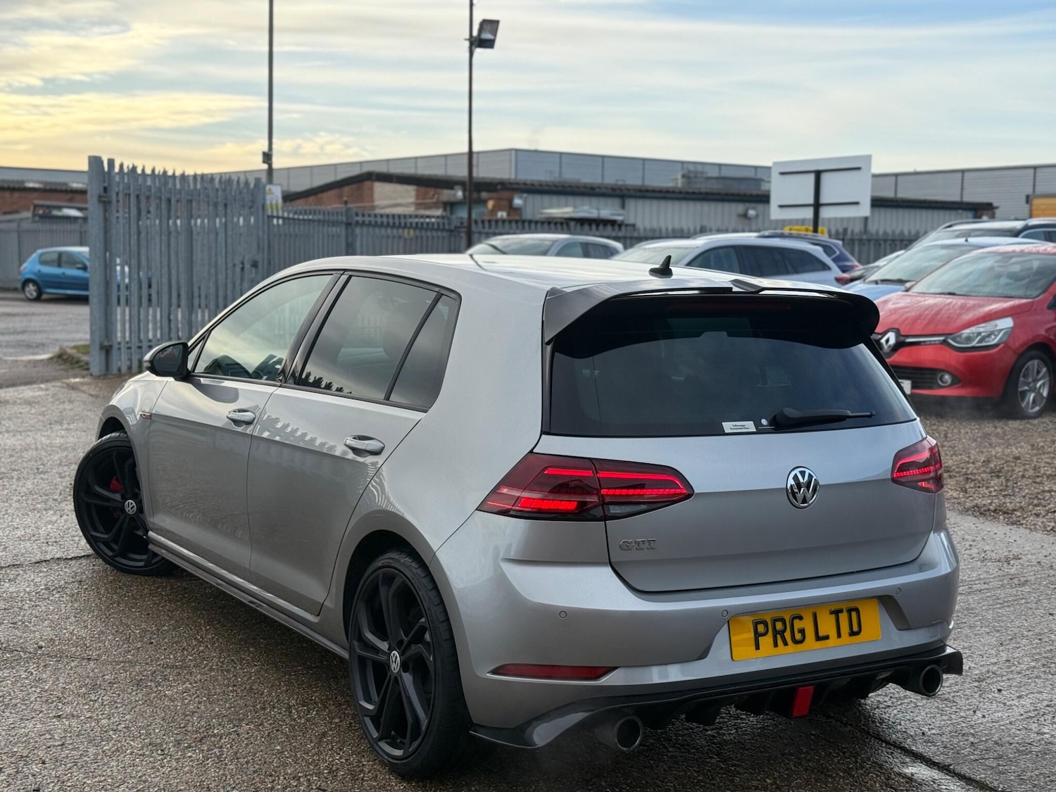 Used Volkswagen Golf for sale - 76832548: Photo 5