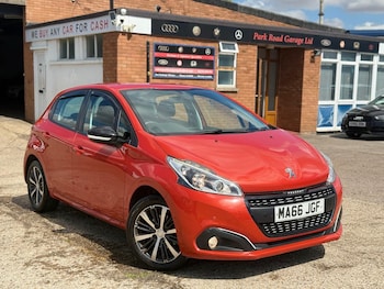 Used Peugeot 208 2016 for sale - 79441620: Photo
