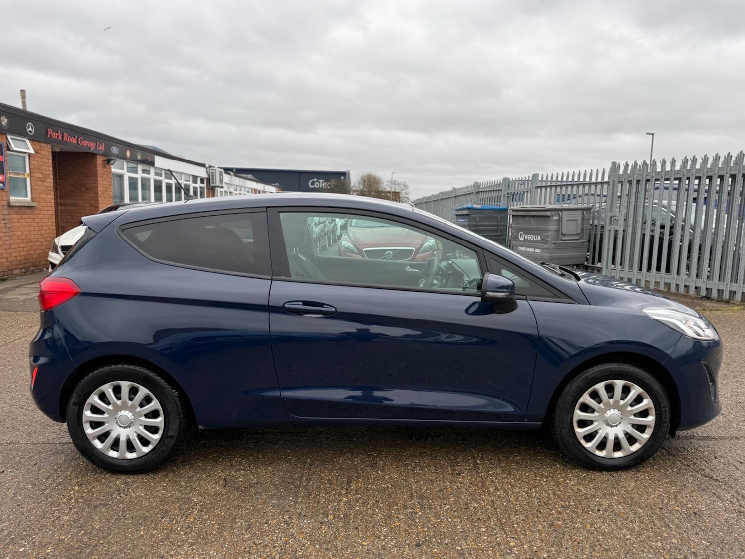 Used Ford Fiesta for sale - 77909229: Photo 2