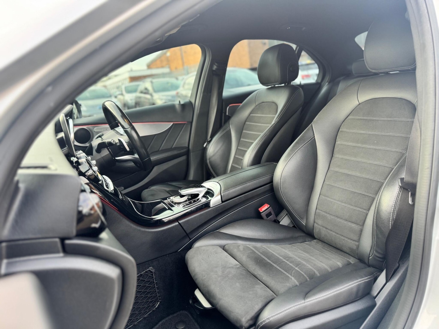 Used Mercedes-Benz C Class 2019 for sale - 76832562: Photo 11