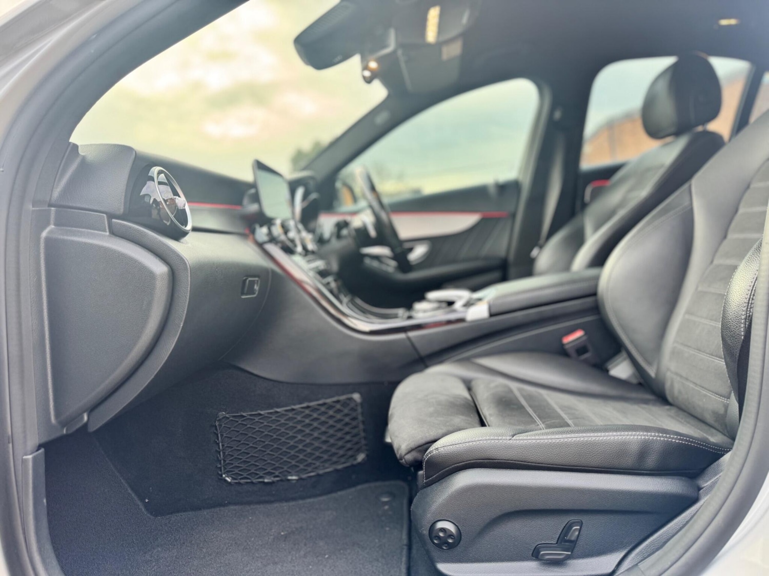 Used Mercedes-Benz C Class 2019 for sale - 76832562: Photo 12