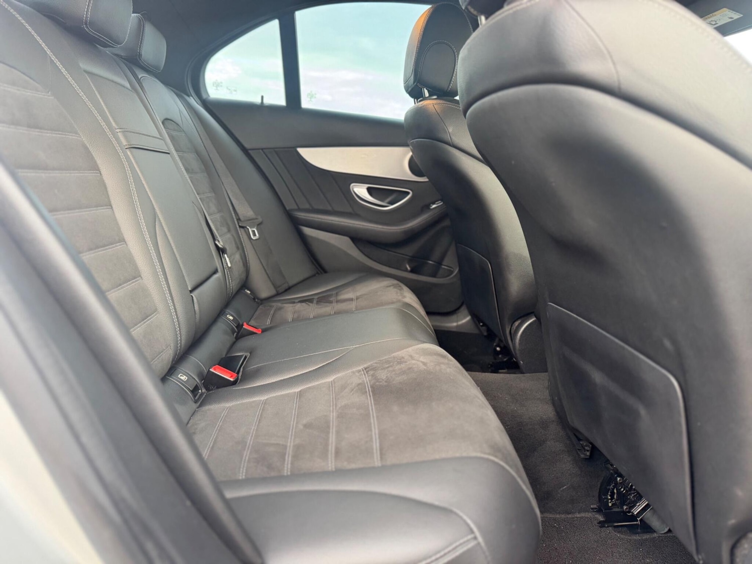 Used Mercedes-Benz C Class 2019 for sale - 76832562: Photo 25