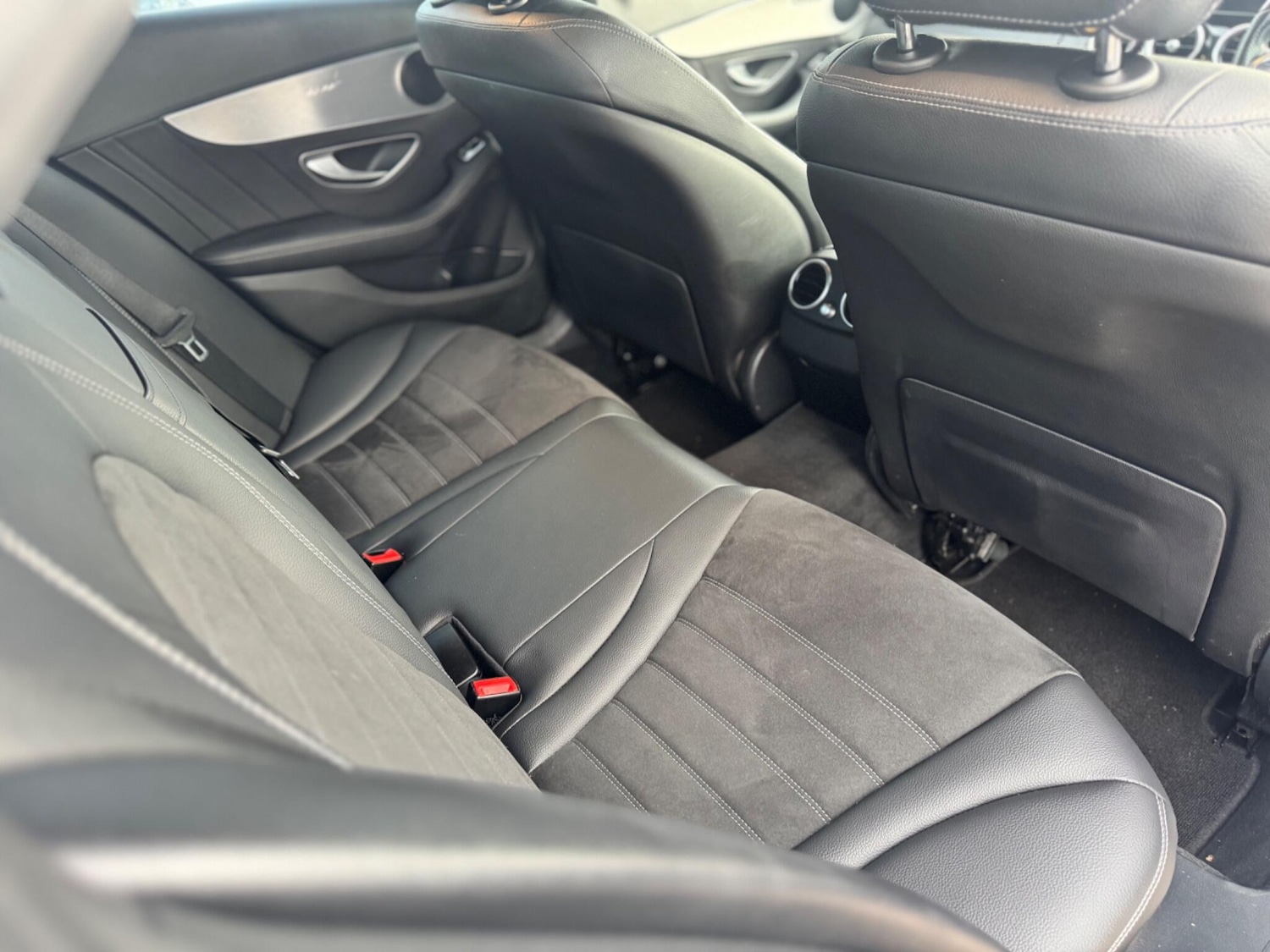 Used Mercedes-Benz C Class 2019 for sale - 76832562: Photo 26