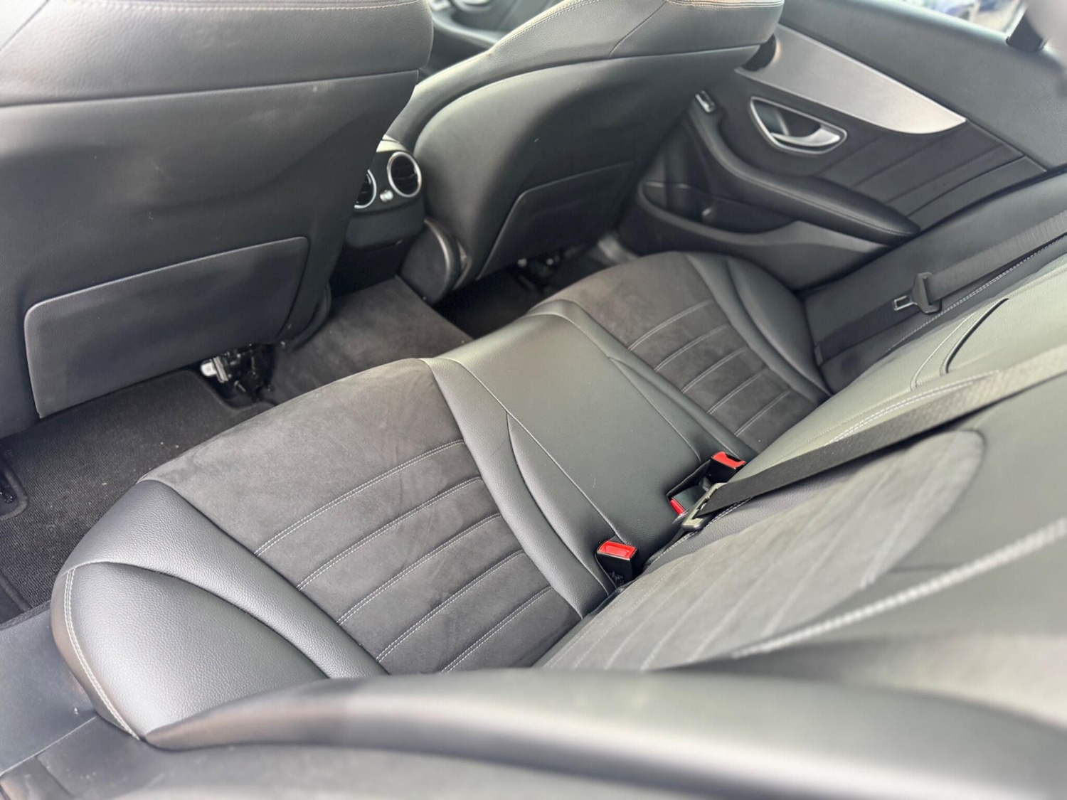 Used Mercedes-Benz C Class 2019 for sale - 76832562: Photo 29