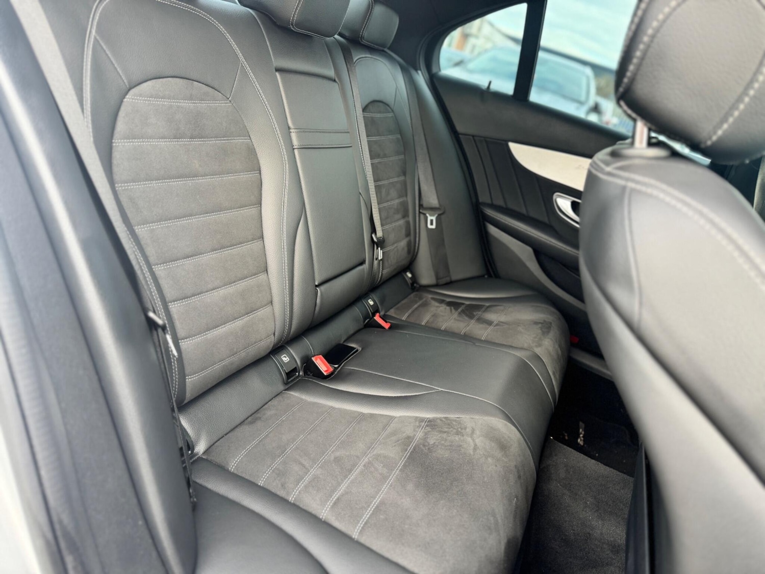 Used Mercedes-Benz C Class 2019 for sale - 76832562: Photo 30