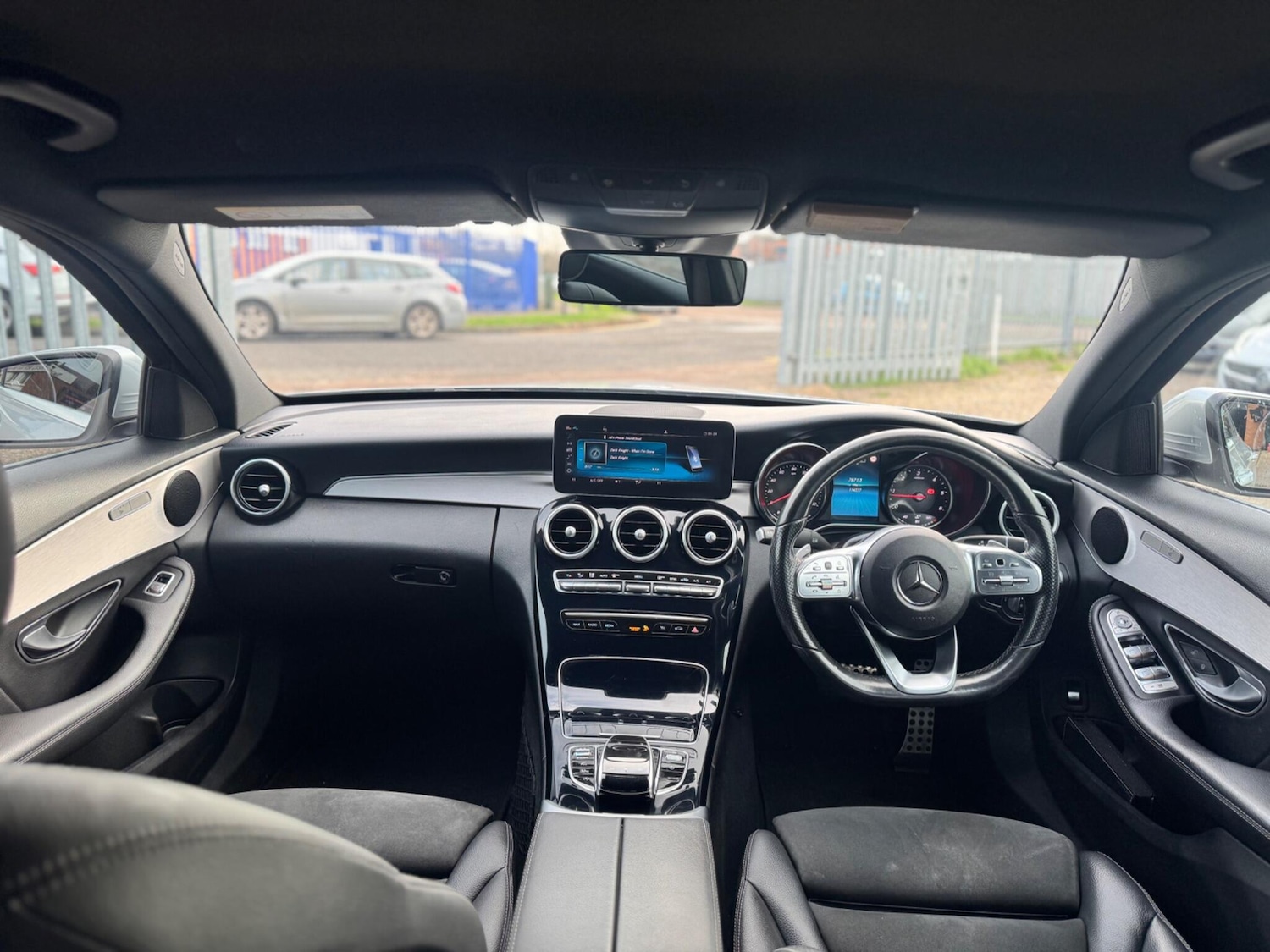 Used Mercedes-Benz C Class 2019 for sale - 76832562: Photo 32