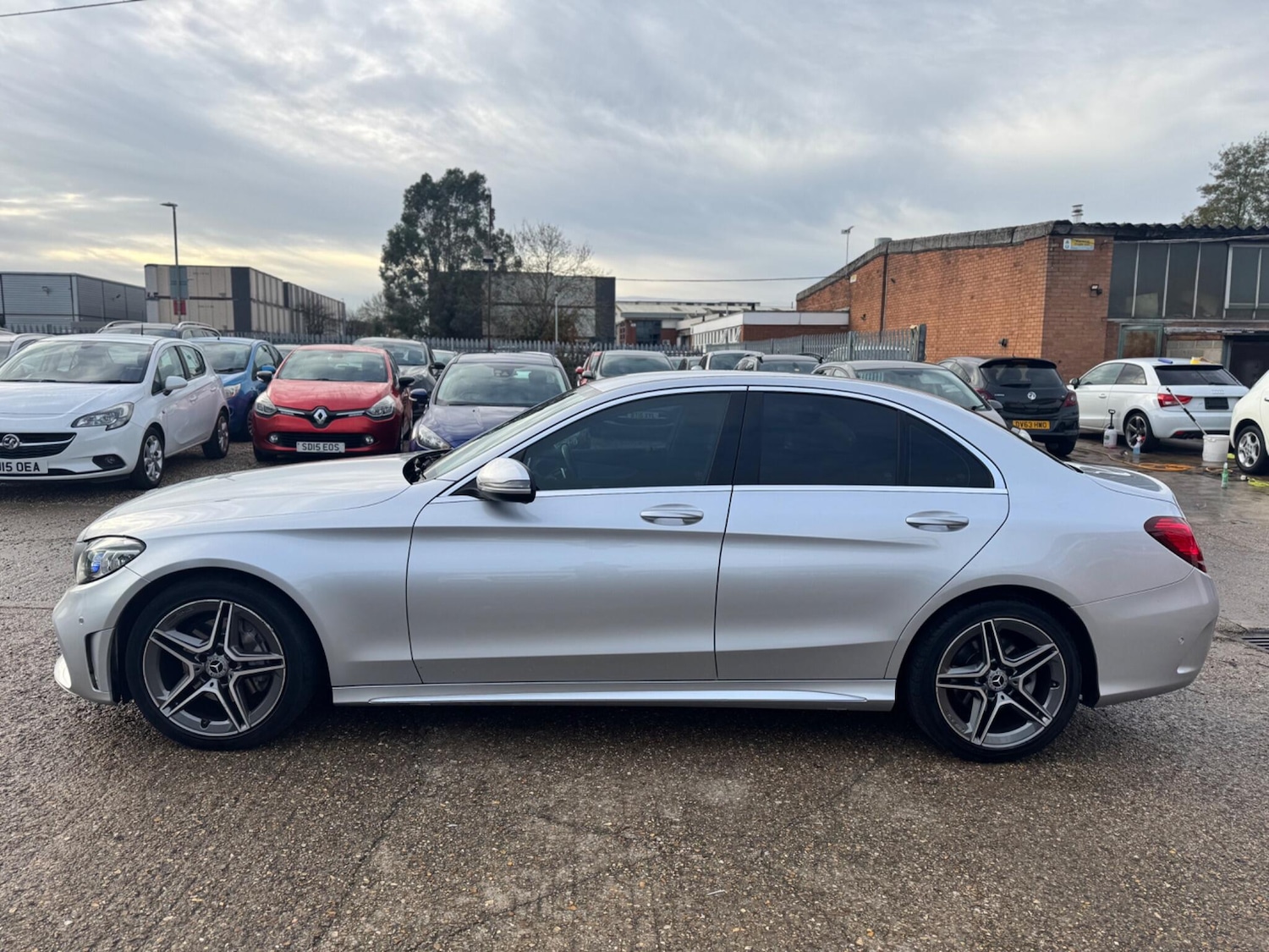 Used Mercedes-Benz C Class 2019 for sale - 76832562: Photo 4