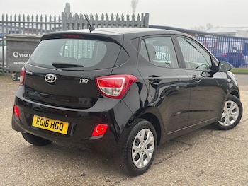 Used Hyundai i10 2016 for sale - 77646073: Photo