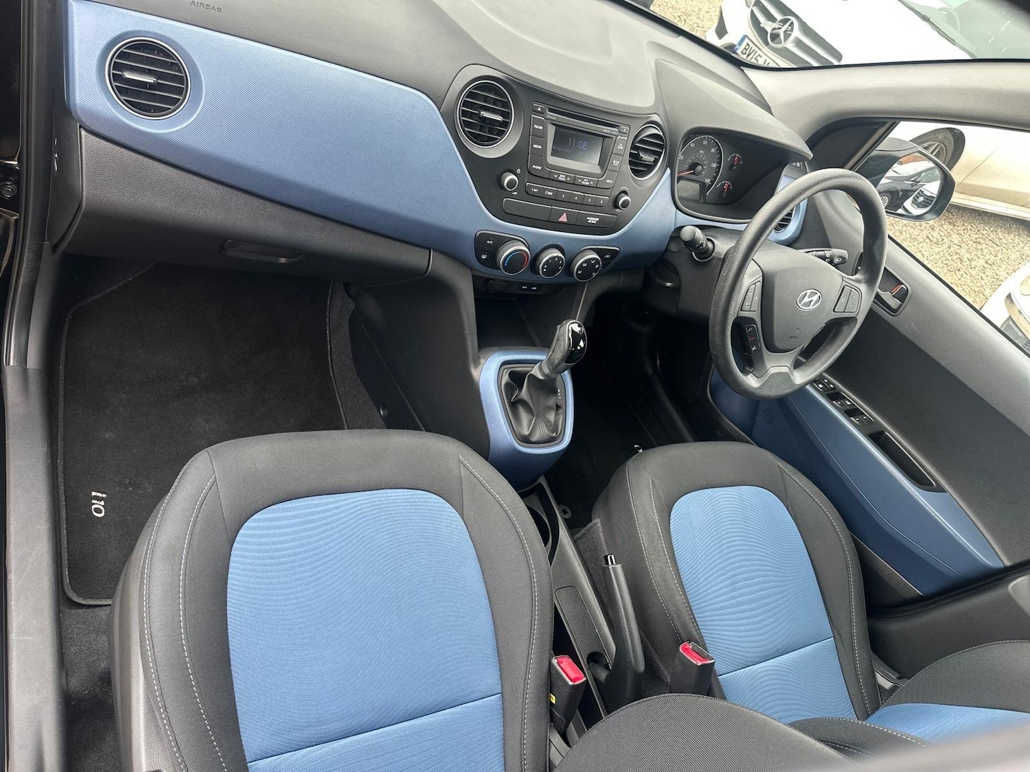 Used Hyundai i10 2016 for sale - 77646073: Photo 9