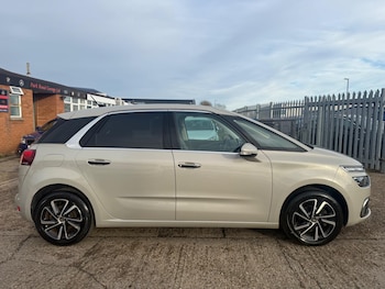 Used Citroen C4 Picasso 2017 for sale - 77163387: Photo