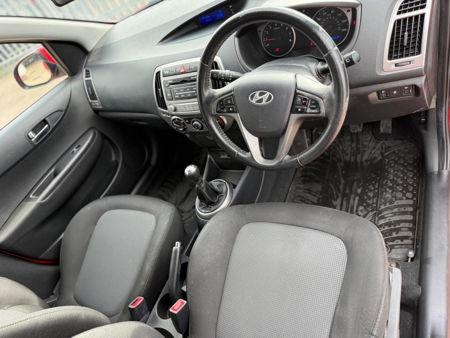 Used Hyundai i20 2013 for sale - 76296127: Photo 10