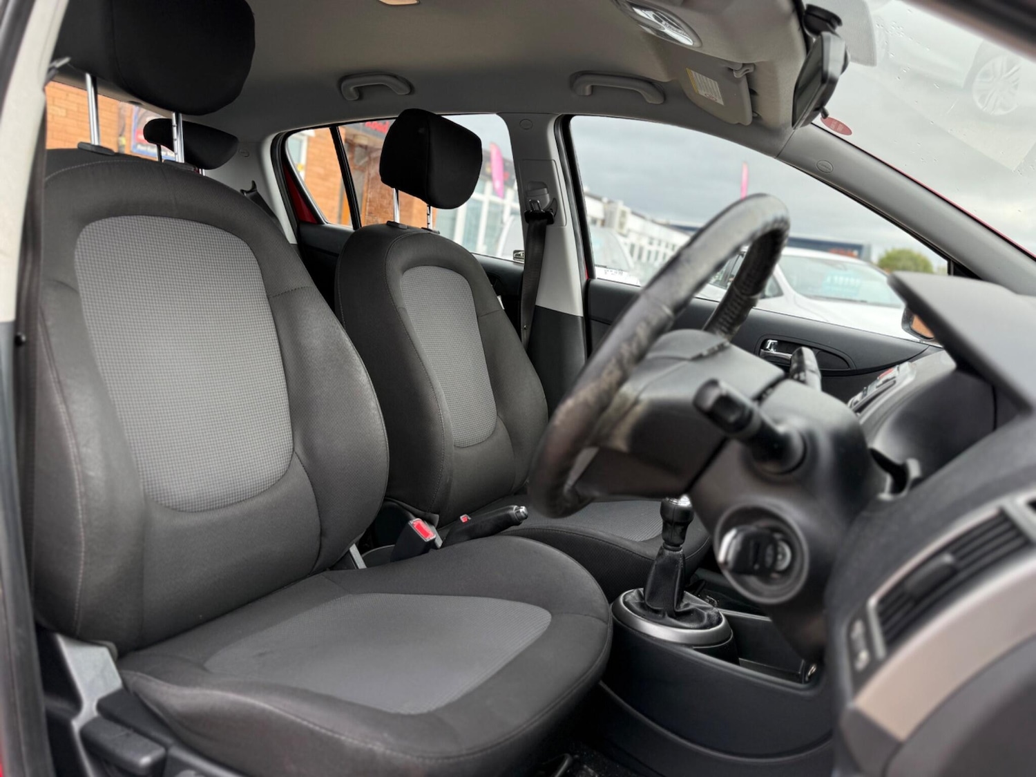 Used Hyundai i20 2013 for sale - 76296127: Photo 12