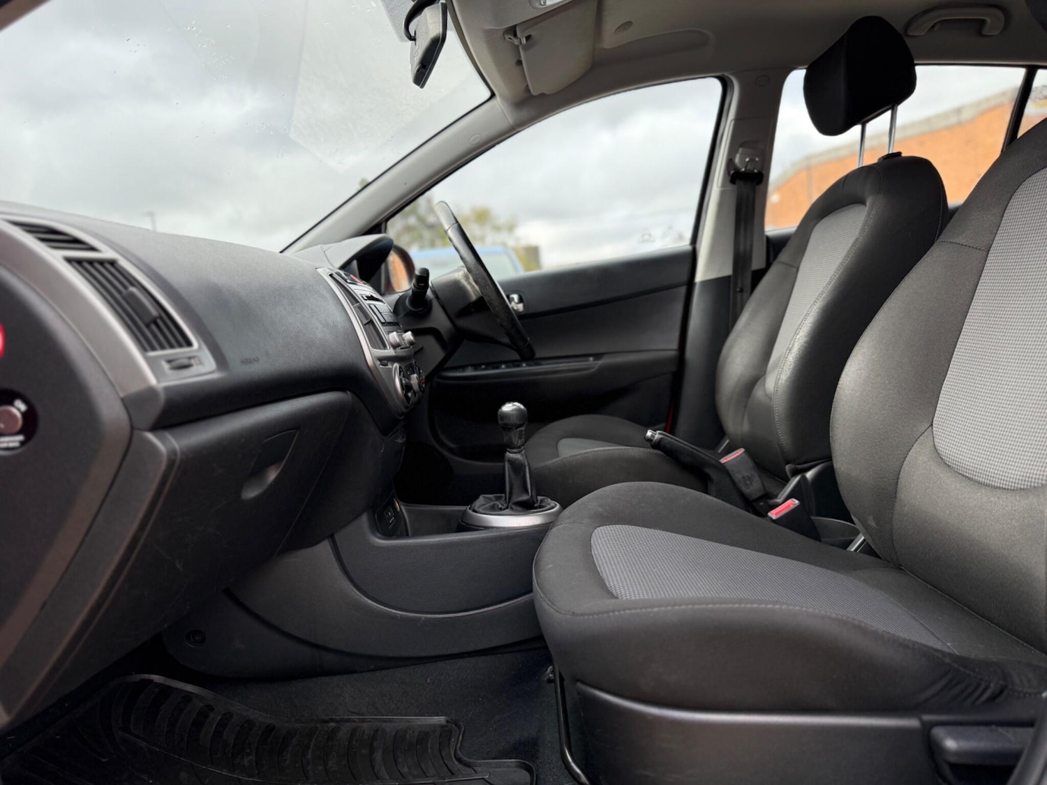 Used Hyundai i20 2013 for sale - 76296127: Photo 8