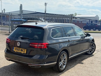 Used Volkswagen Passat 2018 for sale - 78471201: Photo