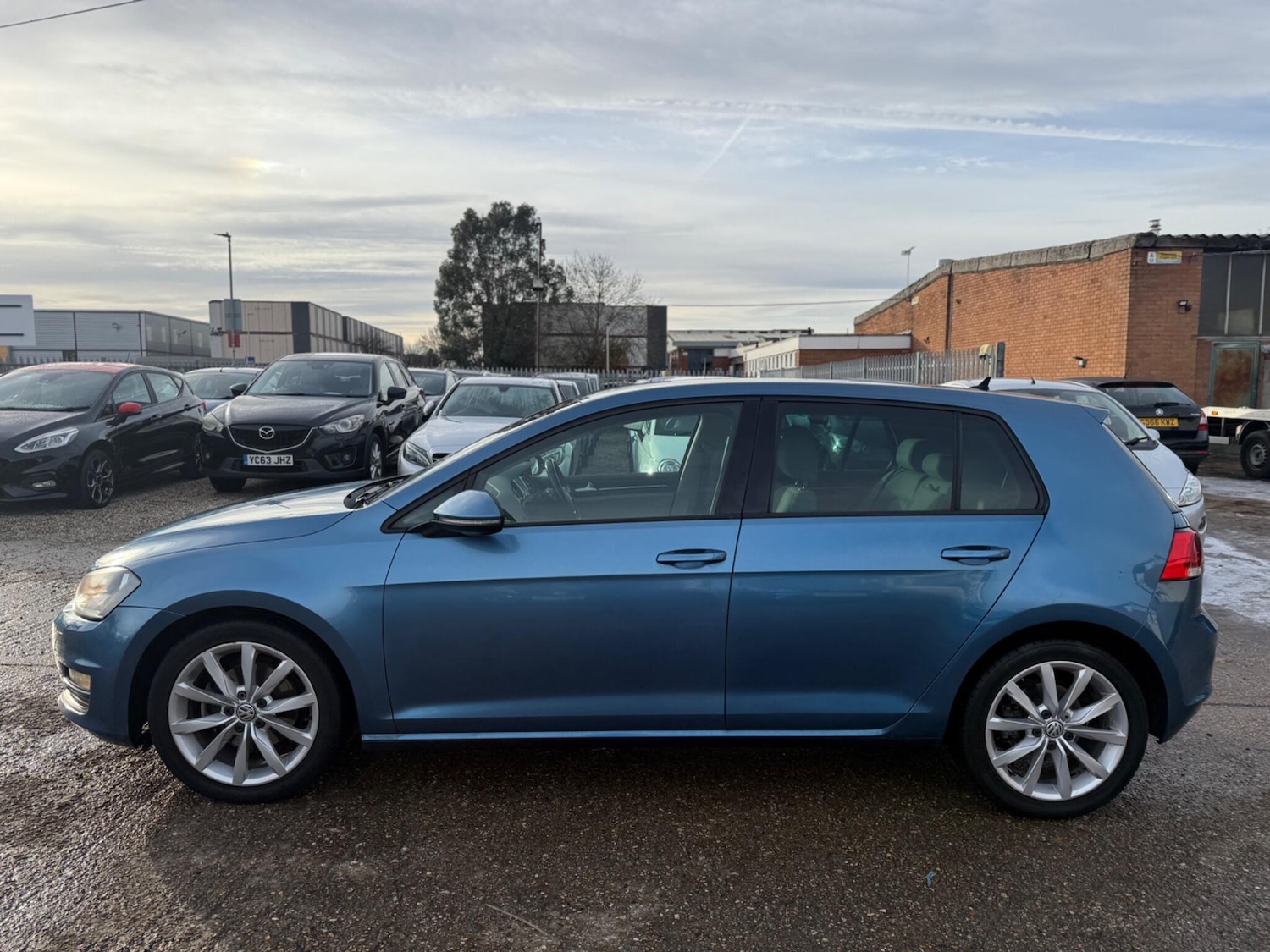 Used Volkswagen Golf 2013 for sale - 77108767: Photo 6