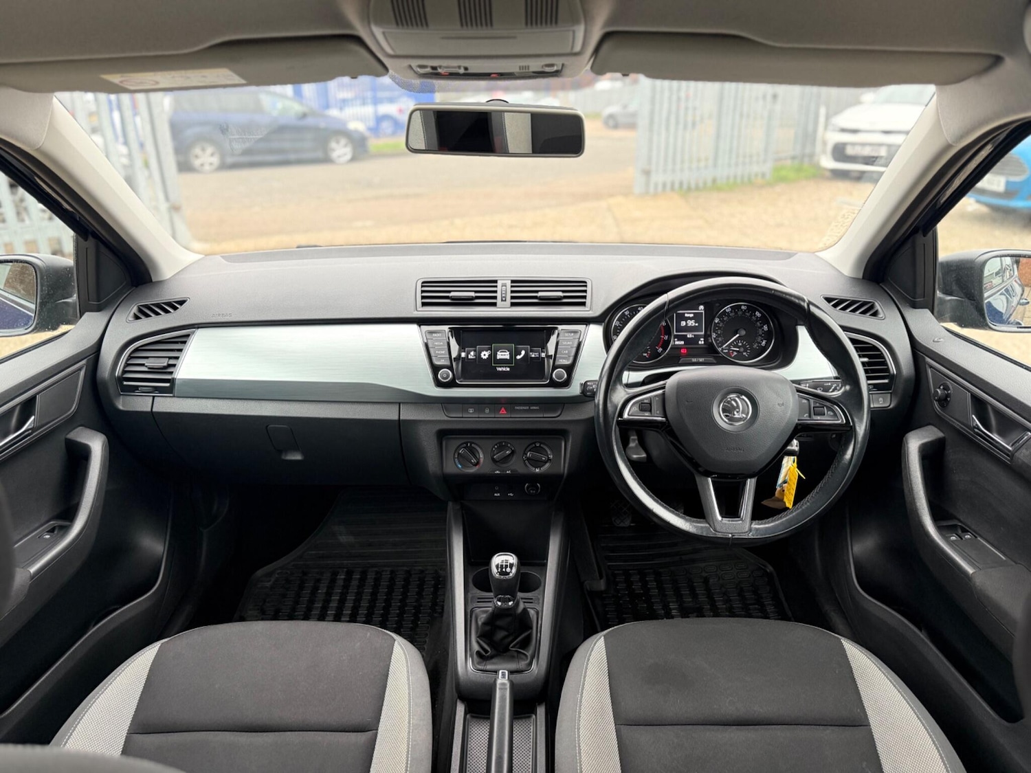 Used Skoda Fabia 2015 for sale - 77320602: Photo 26