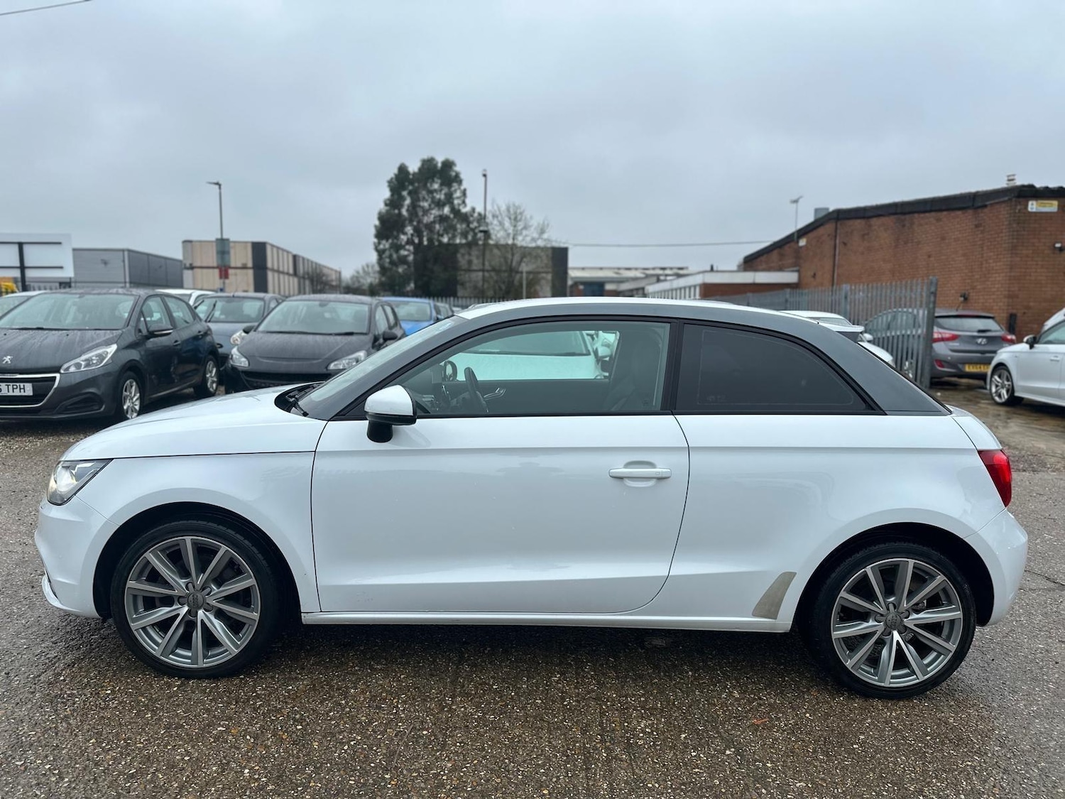 Used Audi A1 2013 for sale - 77611503: Photo 6